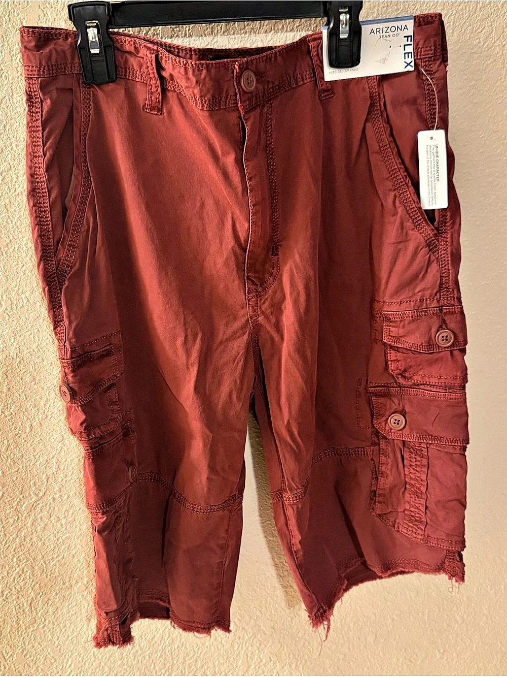 Arizona Jean Co Flex Cargo Shorts in Red NWT